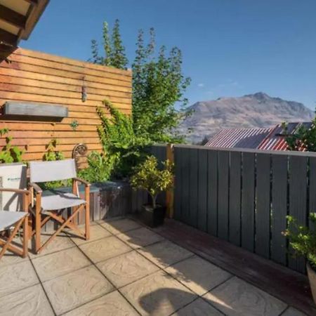 Fantastic Views, Close To Town 2 Bedroom Apartment Queenstown Extérieur photo