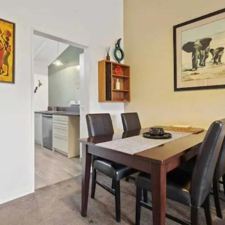 Fantastic Views, Close To Town 2 Bedroom Apartment Queenstown Extérieur photo