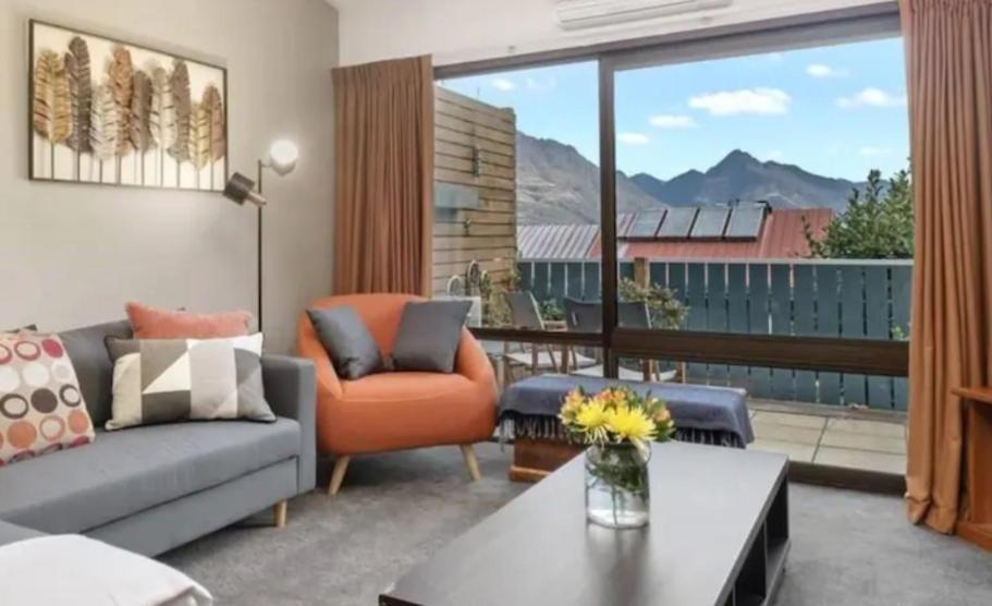 Fantastic Views, Close To Town 2 Bedroom Apartment Queenstown Extérieur photo